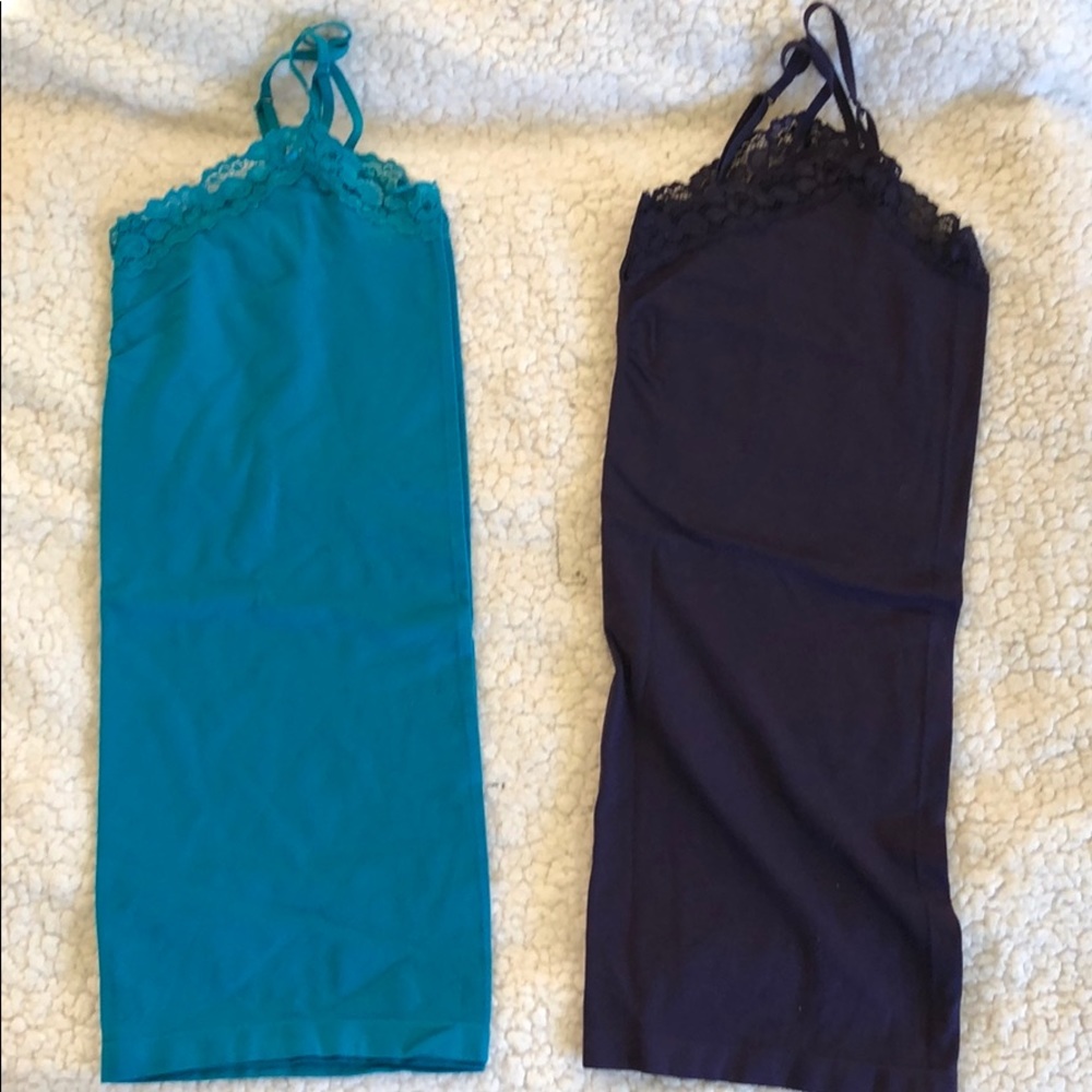 2 camisoles